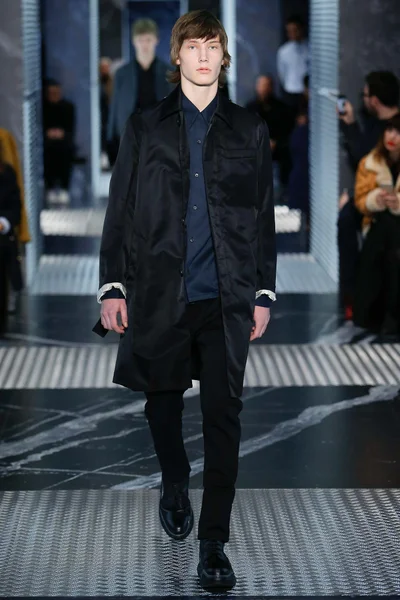 Look 6